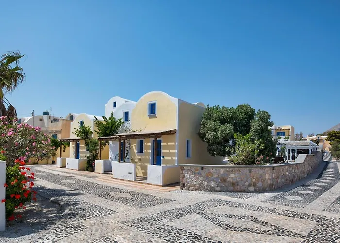 Eleftheria Aparthotel Perivolos (Santorini)