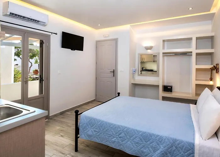 Eleftheria Perivolos (Santorini)