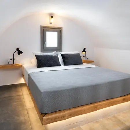 Eleftheria Lägenhetshotell Perivolos (Santorini)