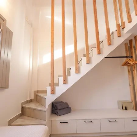 Eleftheria Aparthotel 3*