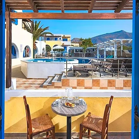 Apart Otel Eleftheria Perivolos (Santorini)