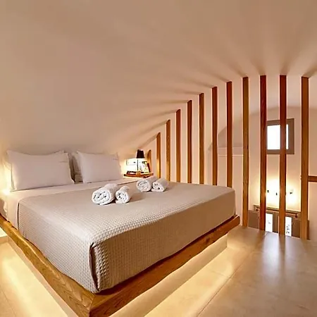 Eleftheria Apart Otel Perivolos (Santorini)