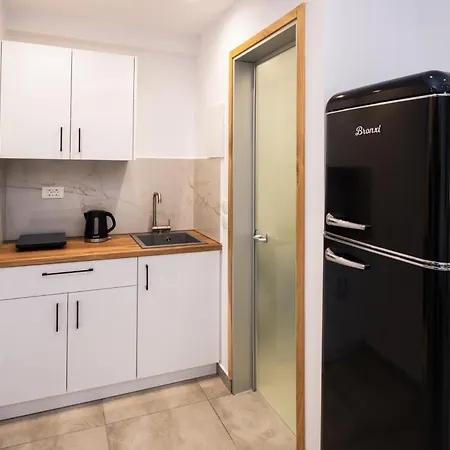 Eleftheria Apart-hotel Perivolos (Santorini)