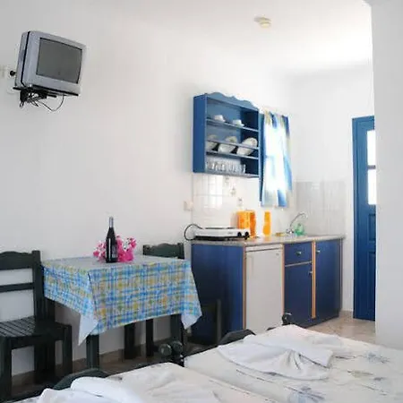 Eleftheria Perivolos (Santorini)