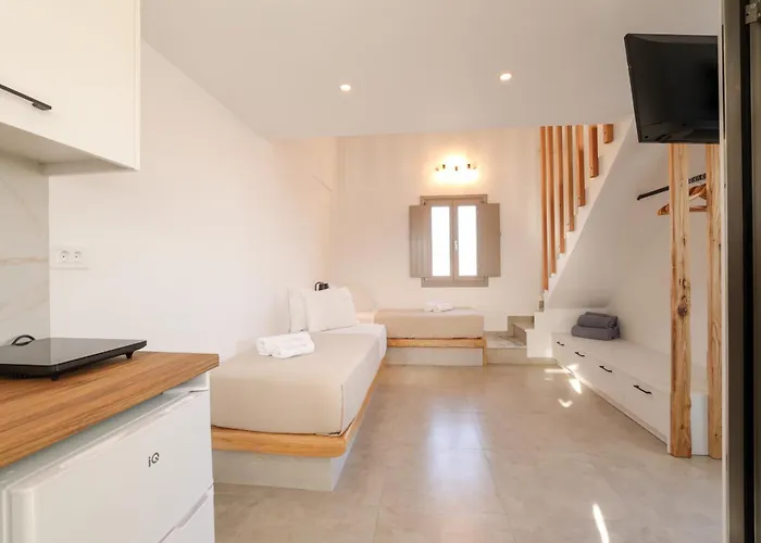 Eleftheria Perivolos (Santorini)